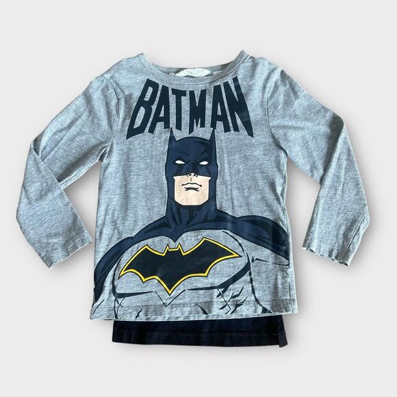 H&M Batman Long-Sleeve Shirt with Detachable Cape – Kids Sz 5T/6 - Picture 1 of 4